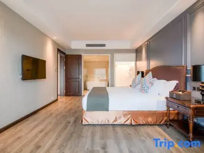 2 Bedrooms Quadruple Suite