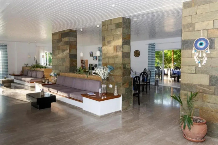 Gorgona Hotel