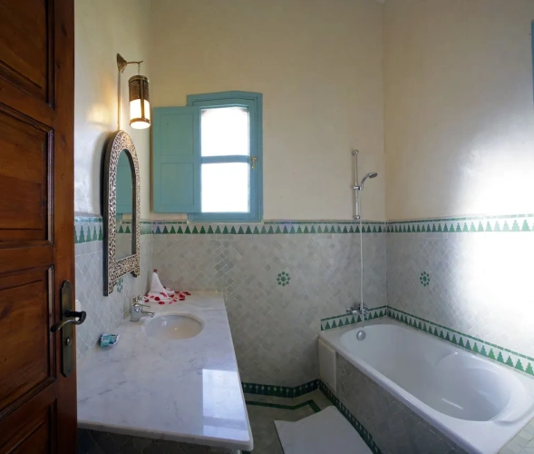 2 Bedrooms Villa with garden view