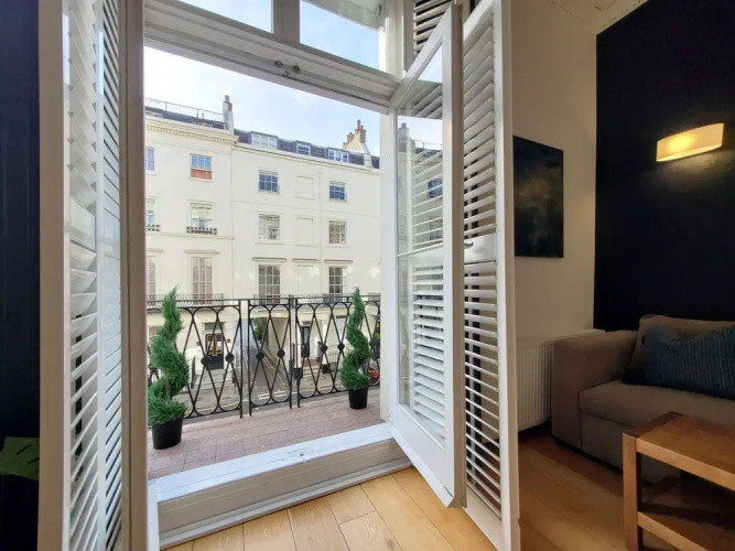 Thames Residences Hyde Park