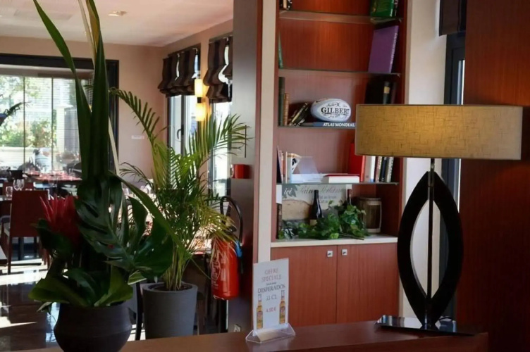 Plessis Parc Hotel