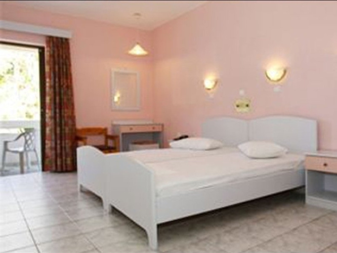 Frosini Hotel