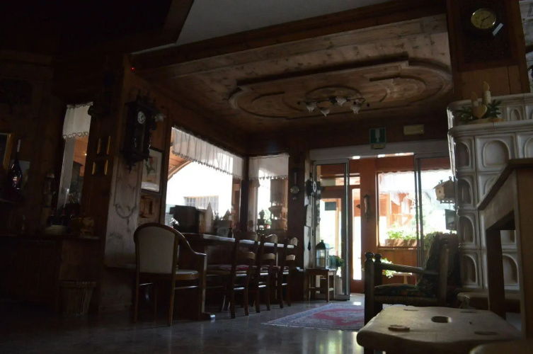 Hotel Ambassador