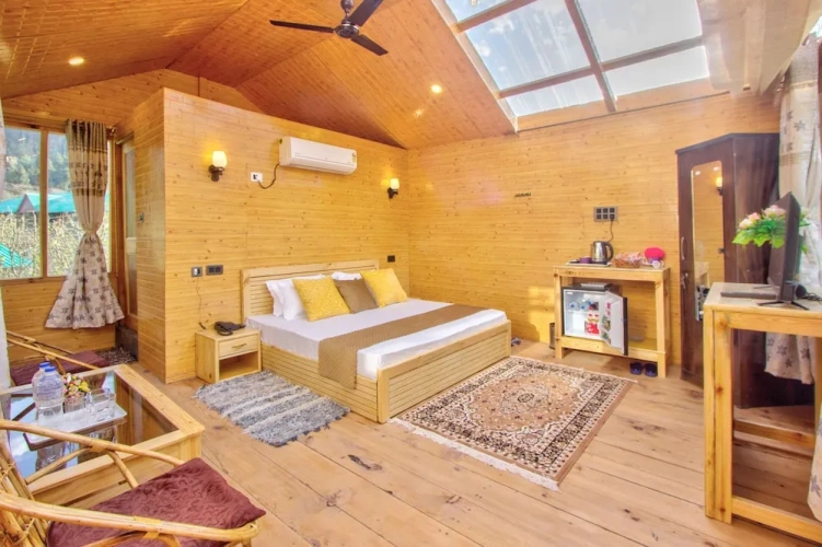 Double Chalet