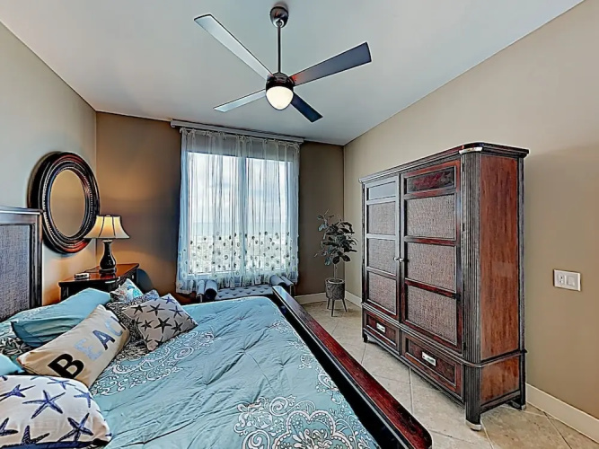 24 Edwards - 2 Br Condo
