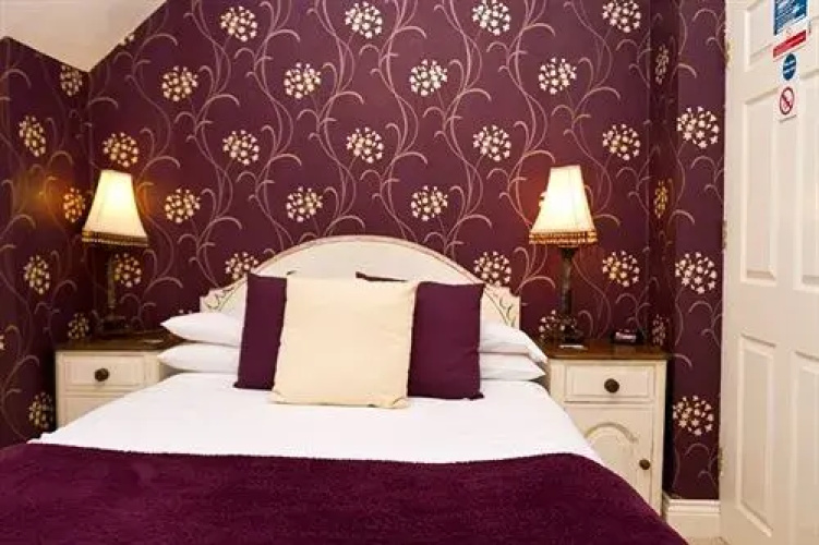 Frasers Guest House