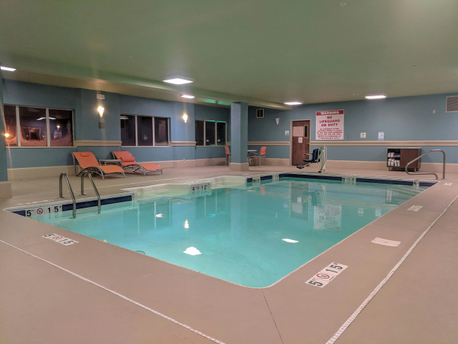 Holiday Inn Express Fort Wayne-East (New Haven) photo 16