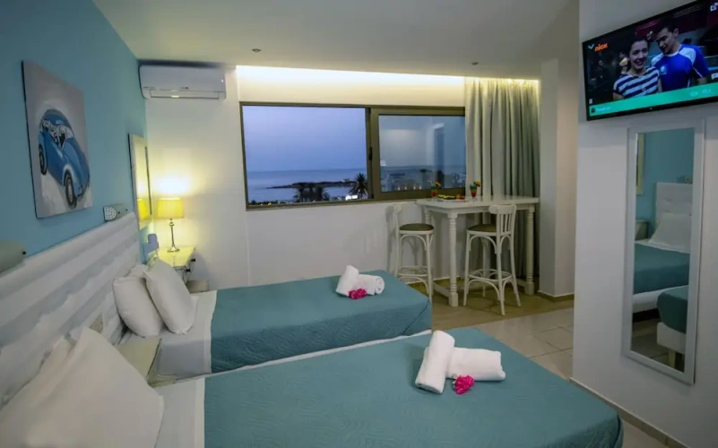 Deluxe Double Studio with partial sea view