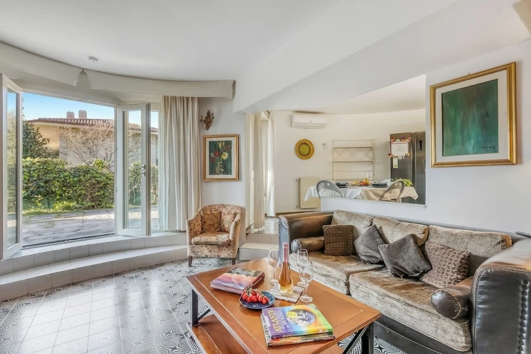 Standard Apartment