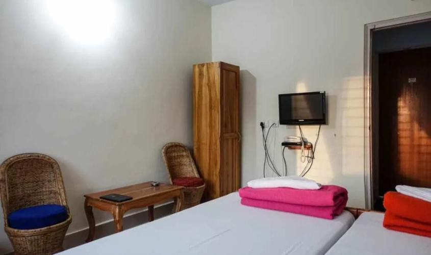 Fabexpress Sai City Inn