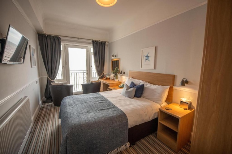 Standard Double room with sea view