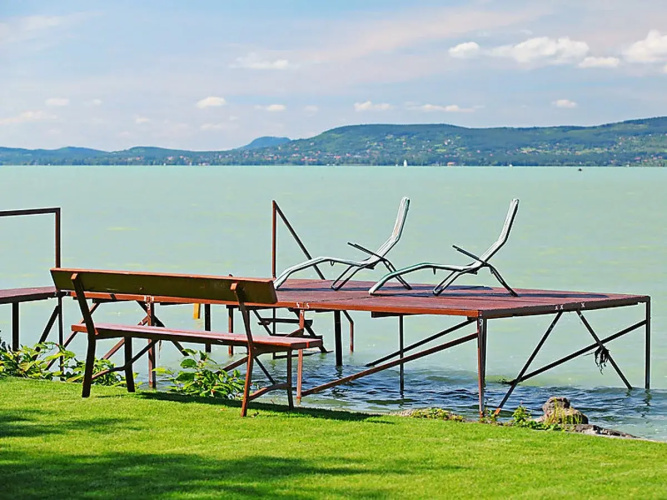 Balaton A2033