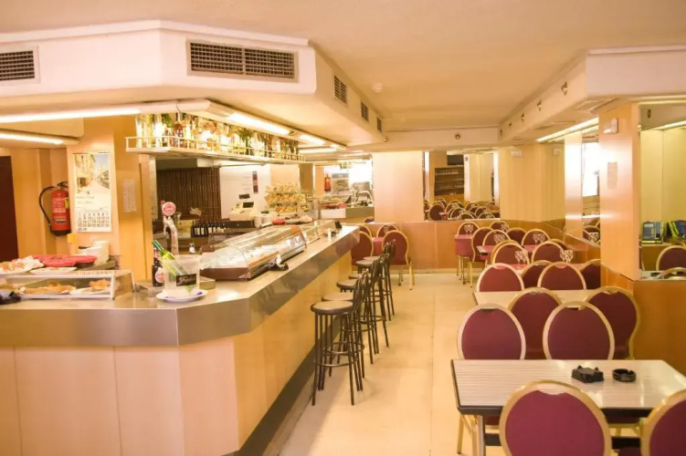 Tibur Hotel