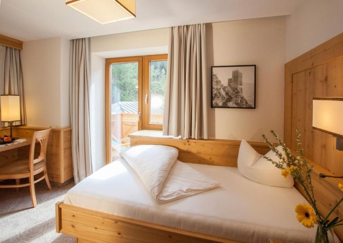 Standard Double room with balcony and with view