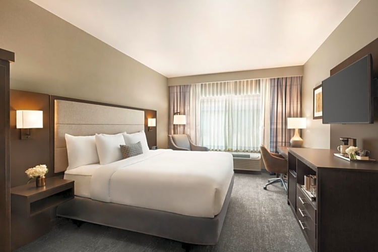 Sextuple Suite