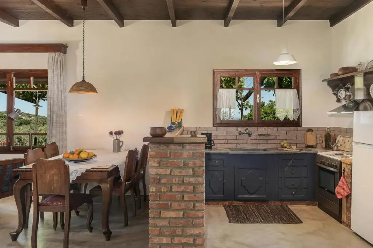 Sarris Home, country house with stunning view