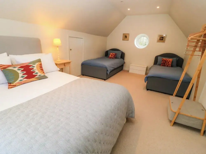 The Elm Coach House