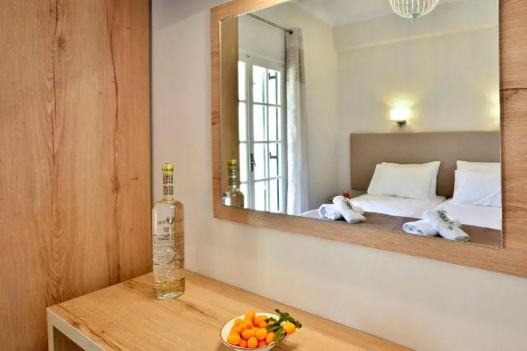 Dimitris Residence 1