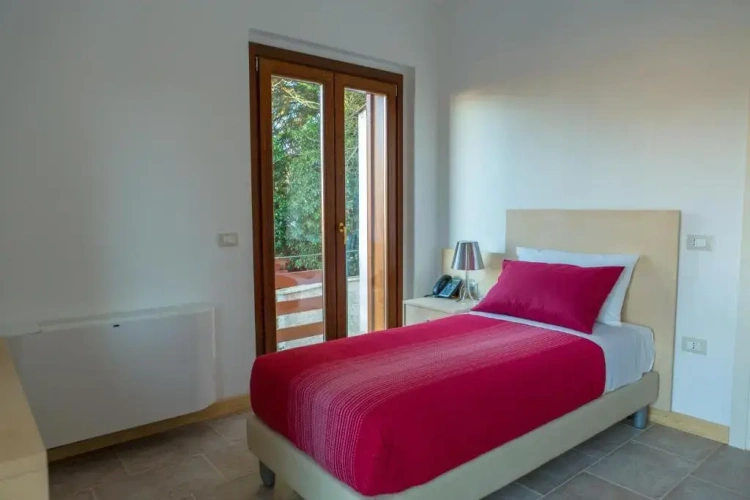 Standard Single room
