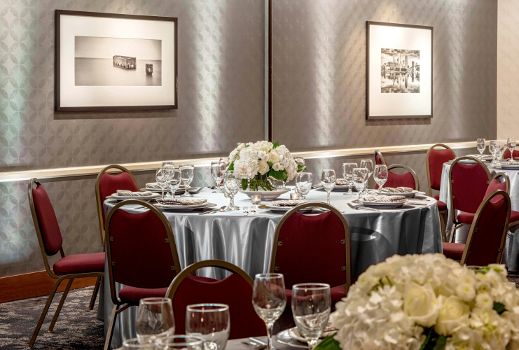 DoubleTree Suites by Hilton Hotel Minneapolis Downtown photo 21