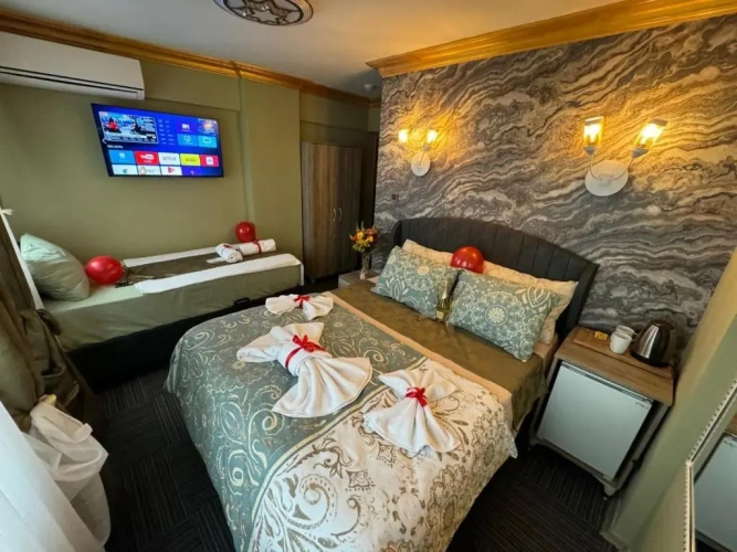 Standard Triple room