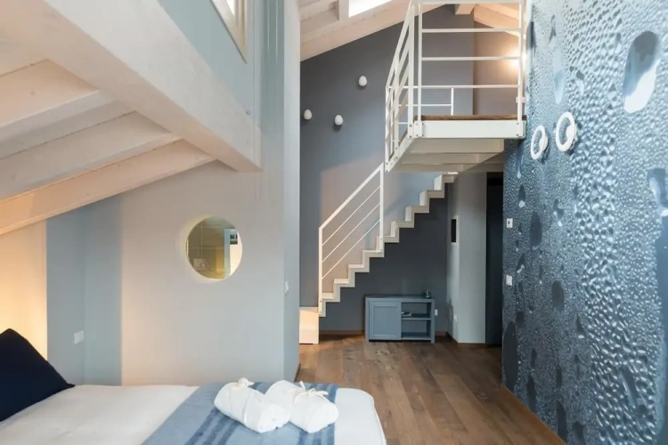 Suite with balcony