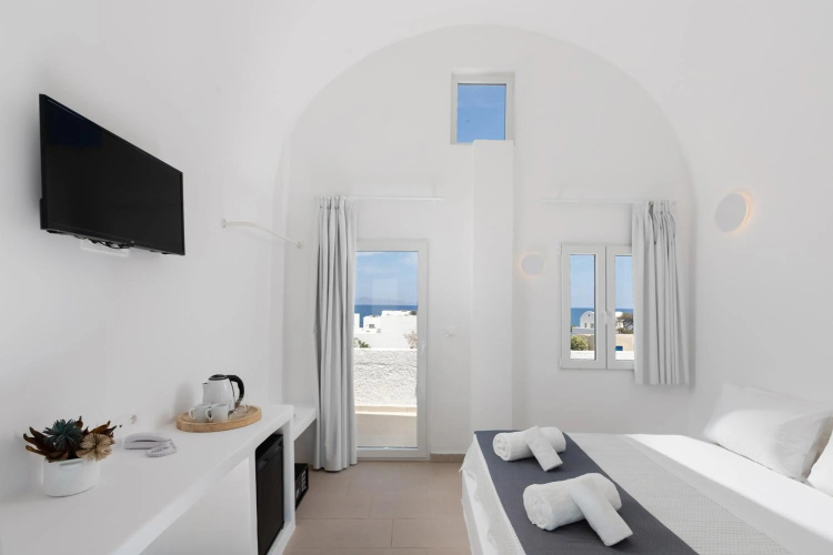 Voca Hotel & Suites
