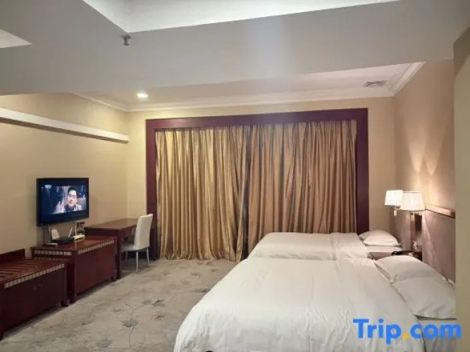Standard Quadruple Suite