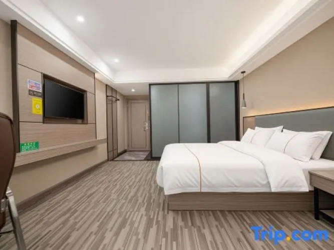 Standard Double room with view