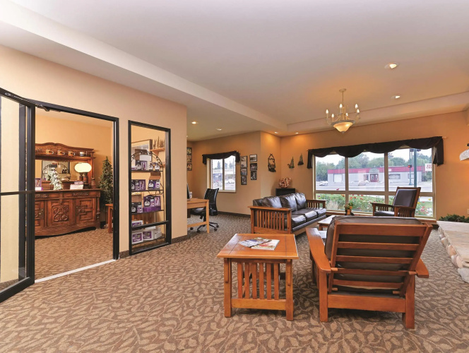 Sandpoint Hotel & Suites Downtown