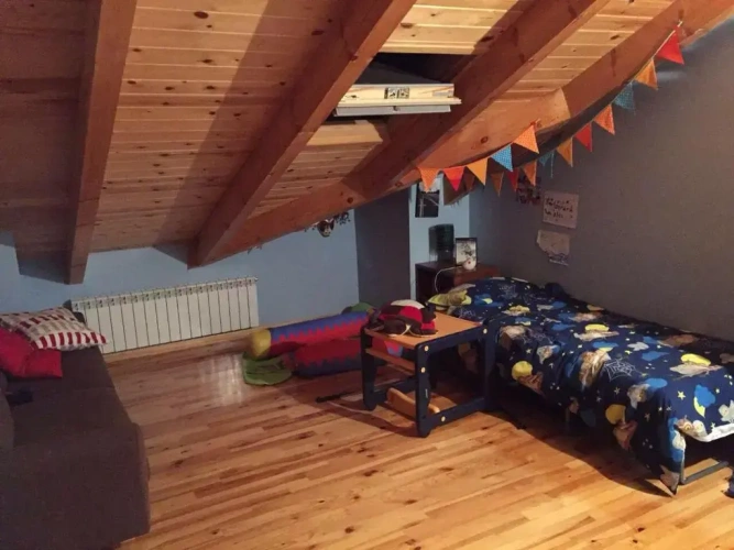 4 Bedrooms Apartment