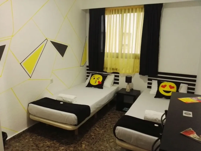 3 Bedrooms Apartment
