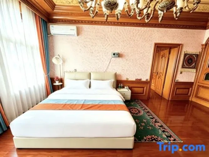 2 Bedrooms Deluxe Family Suite