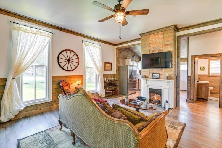 2 Bedrooms Cottage