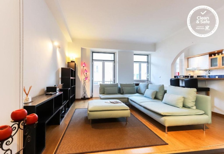 2 Bedrooms Apartment