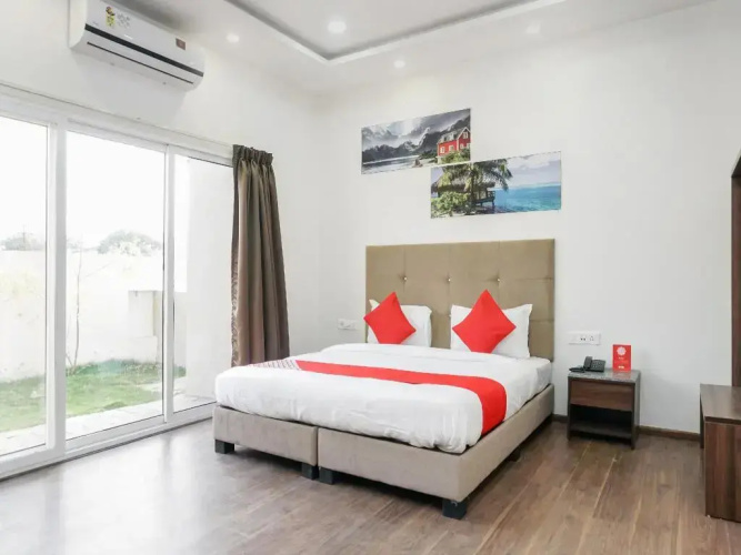 Hotel I Suite 2 By OYO Rooms