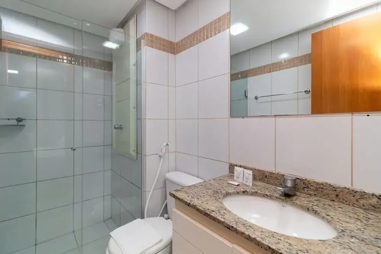 Apt Facing Lake Paranoa - Clr314