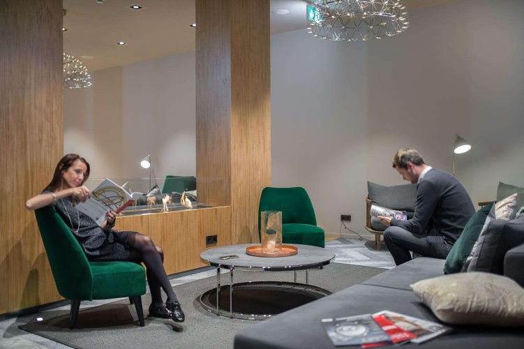 Standard Club room