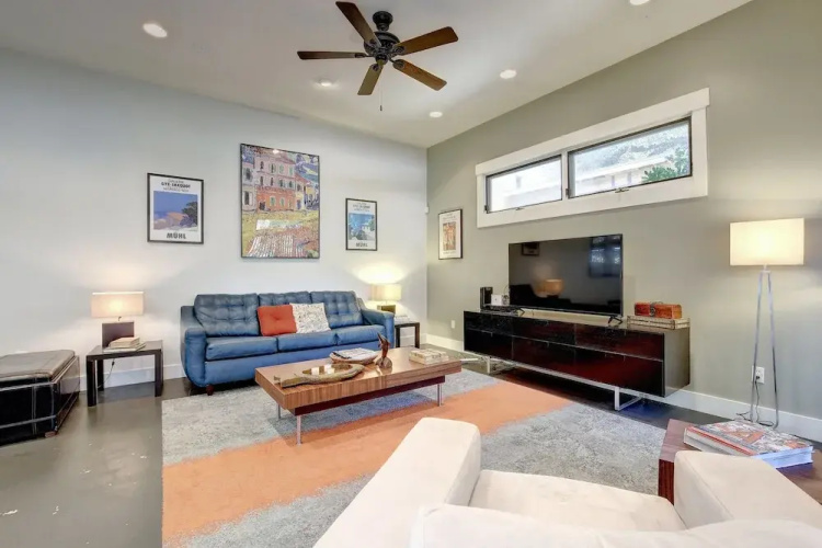 Bright and Modern Rental in Austin by RedAwning
