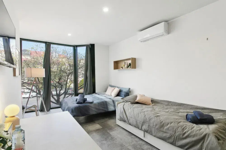 Cozy Stays - Private Rooms