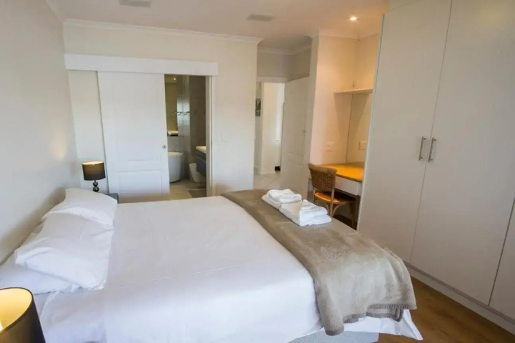Laguna Grove 15 3 bedroom apartment
