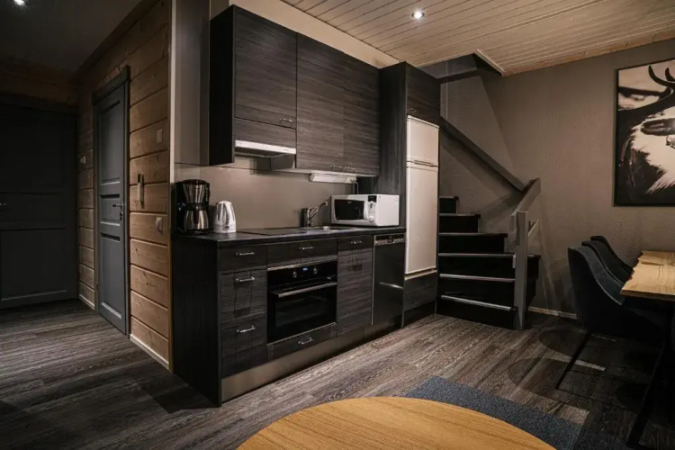 Hotel Levi Black