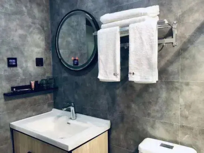 Pengzhou Longmen Four Seasons Homestay