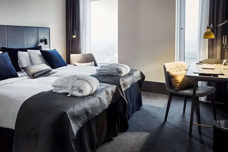 Compact Twin room
