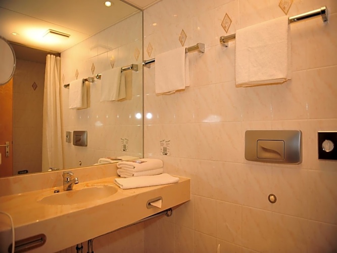 Standard Double room with view