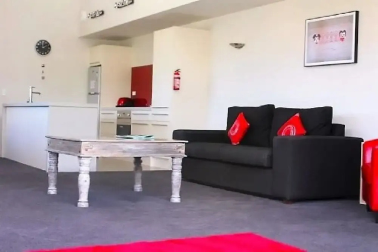 Apartment 01