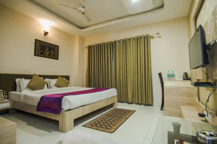 Deluxe Double room