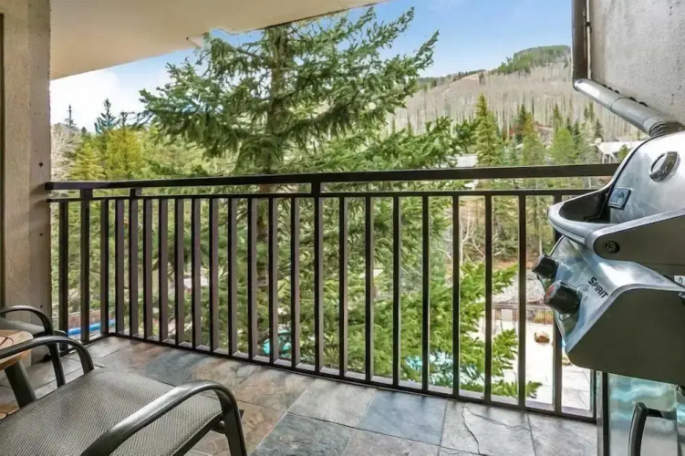 1 Bedroom Condo