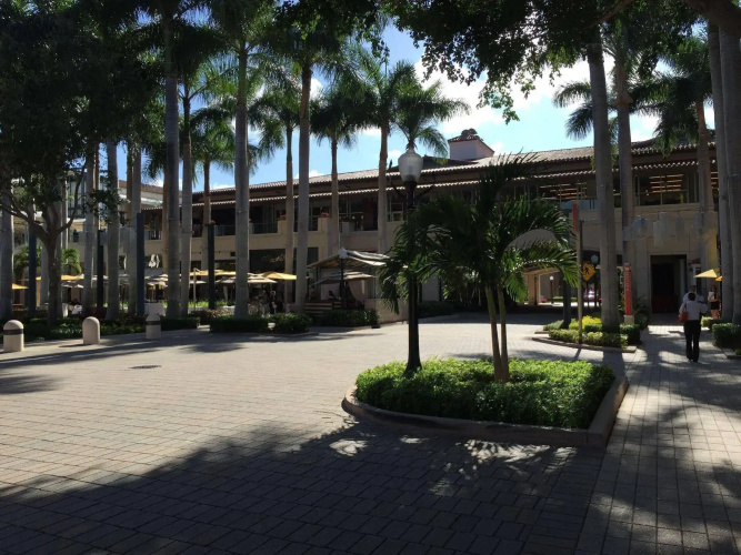 Luxury Suite in Coral Gables by LYX Miami Suites