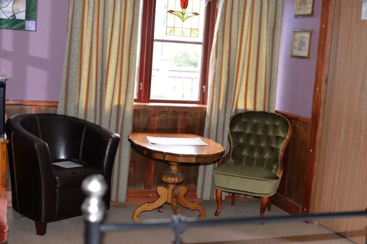 Nymans Bed & Breakfast